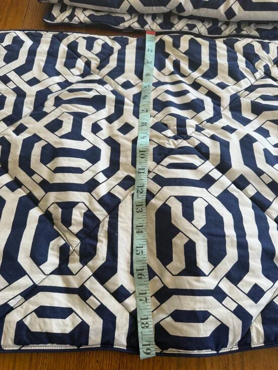 2 Pottery Barn Quilt Top Pillowcases - Picture 4 of 5